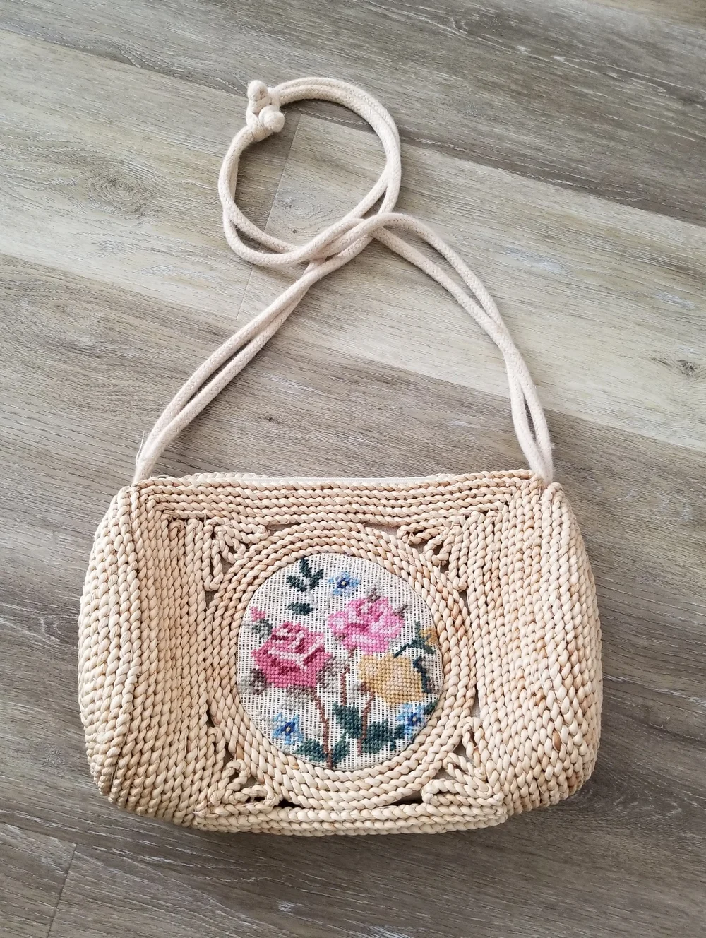 Vintage Cross Stitch Embroidery Boho Straw Shoulder Bag Cottagecore - Picture 2 of 12